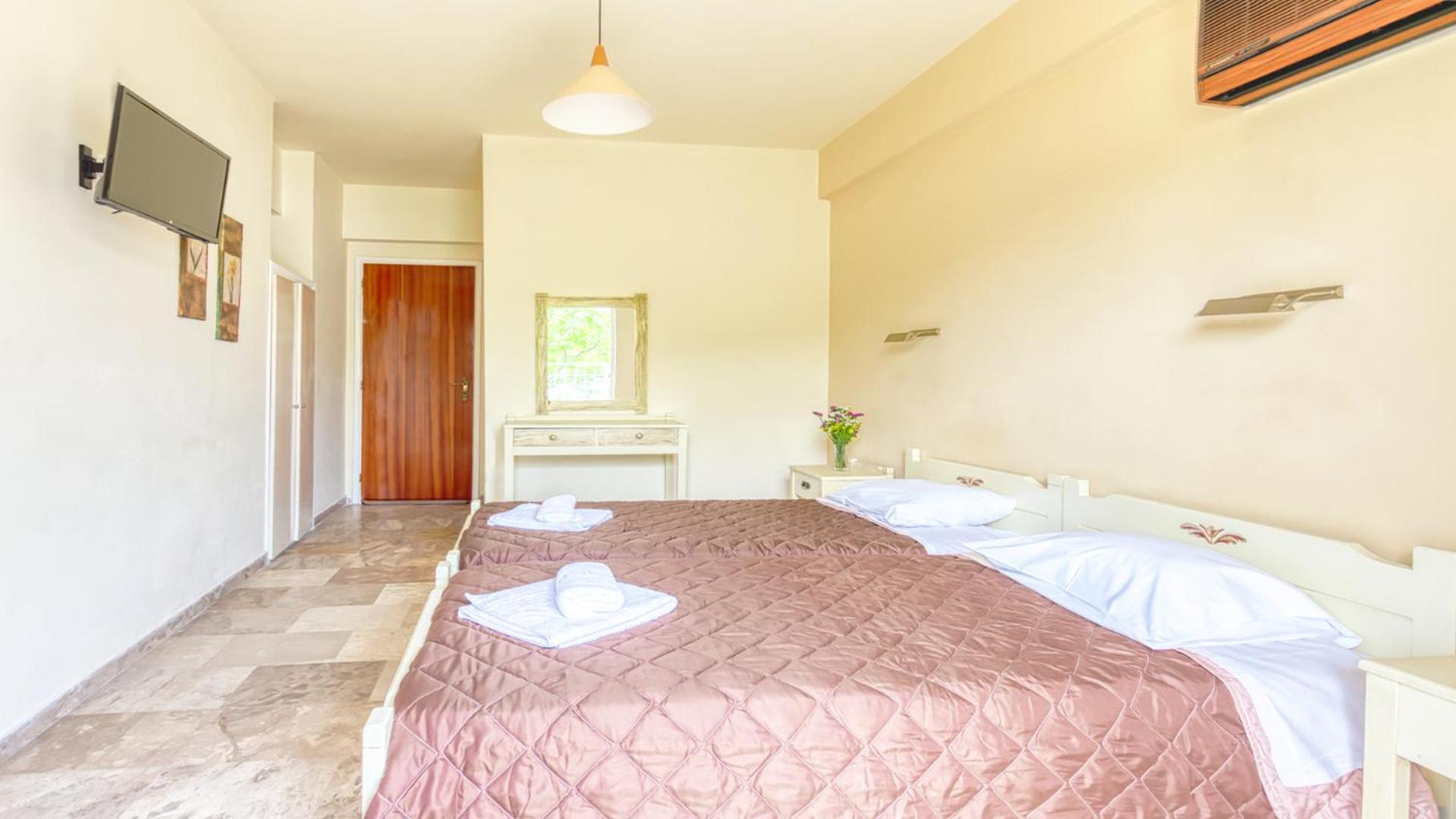 Akrotopi Apartments & Studios Tolo Bagian luar foto